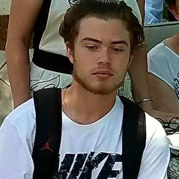 Meet your Posher, Robert - Picture 1 of 1